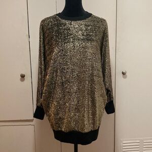 Vintage gold and black pullover